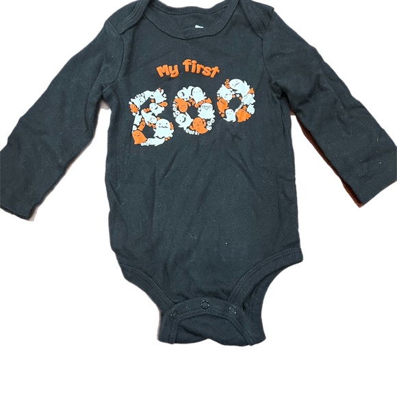 3 piece onesies sets size 6-9 months, 9 - 12 months. - Picture 3 of 5